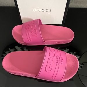 WOMEN Pink Rubber Gucci Slides